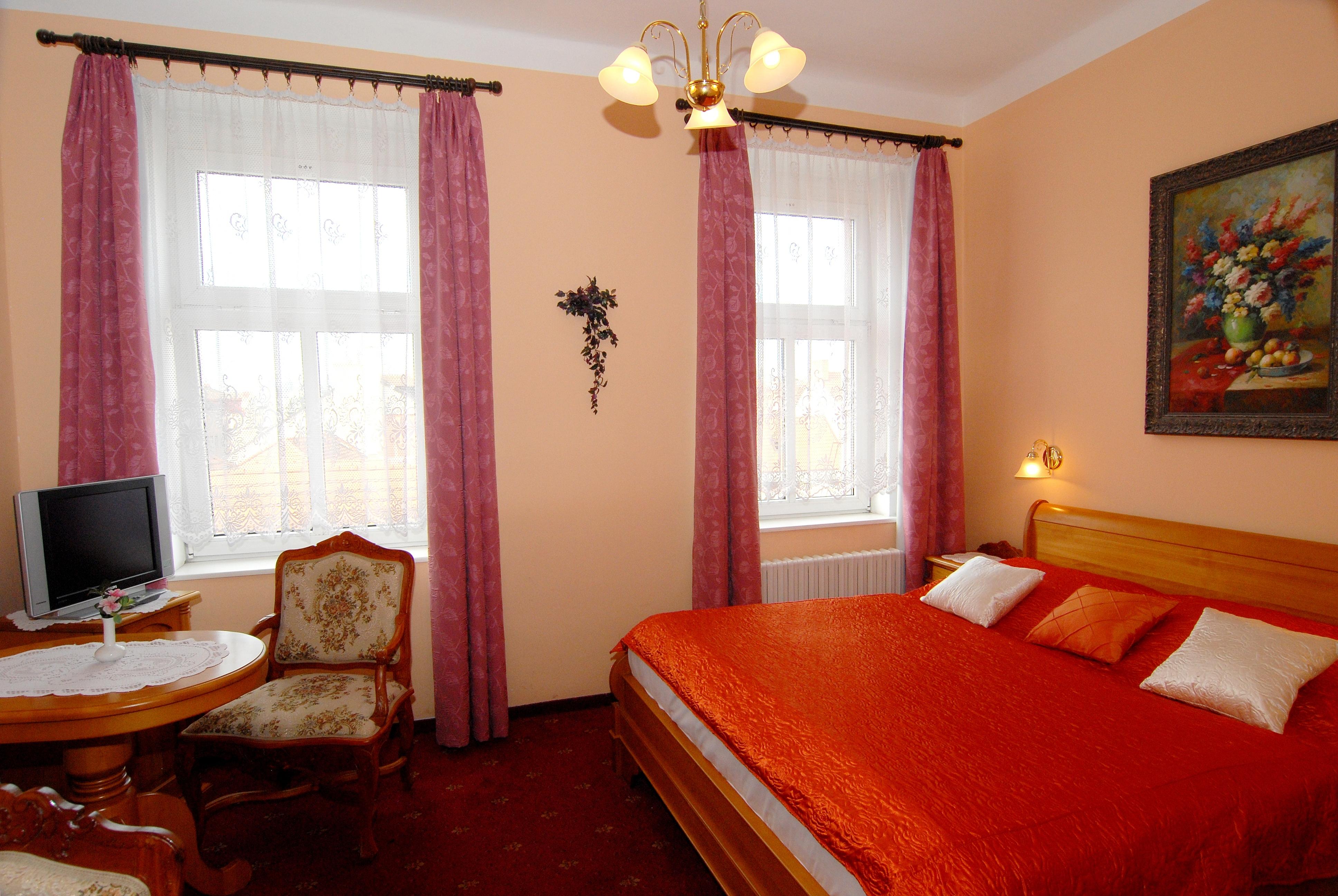 Opera 4* Praha